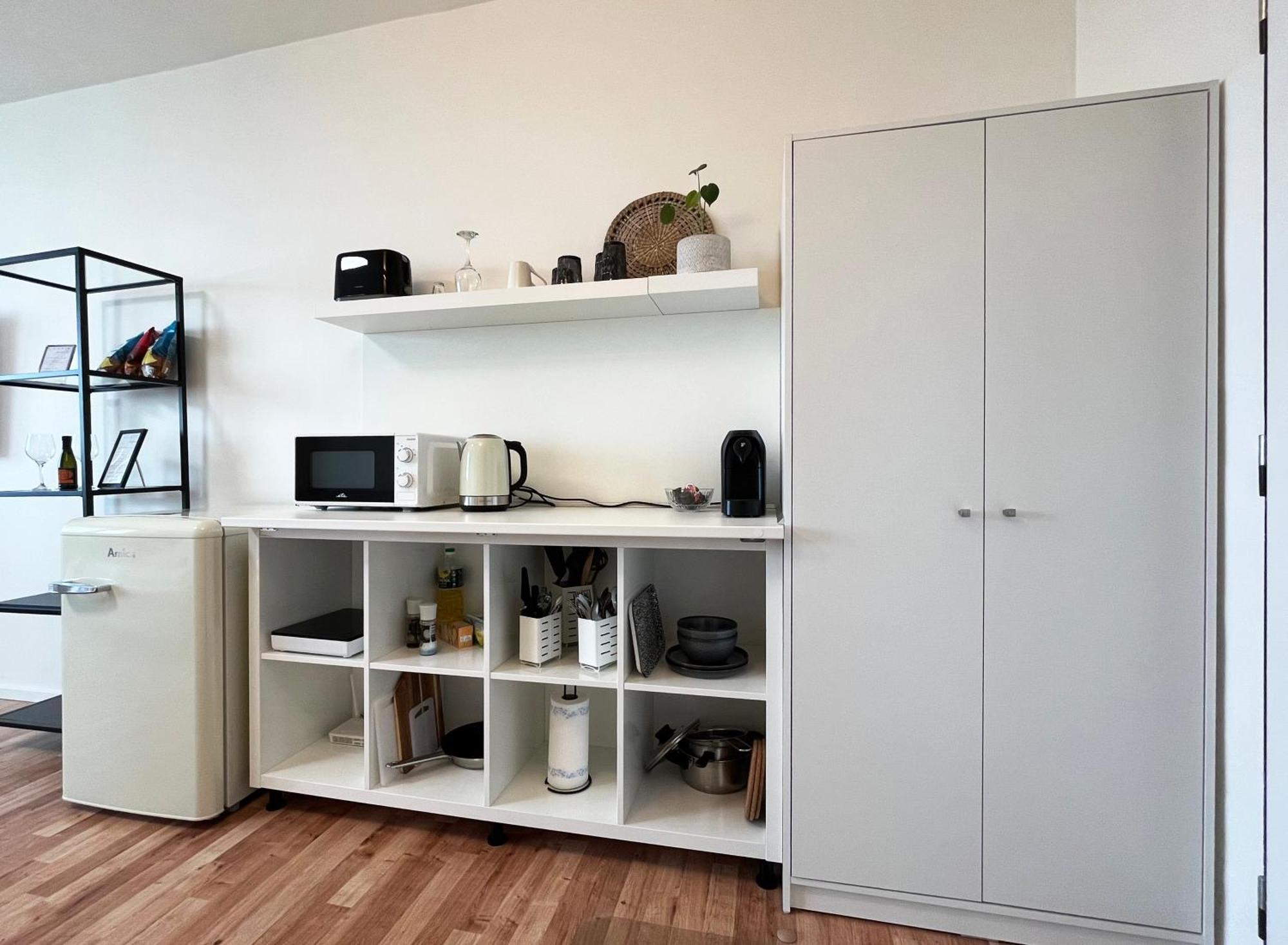 Air-Conditioned Studio, Close To City Centre & Tram Stop Bratislava Dış mekan fotoğraf