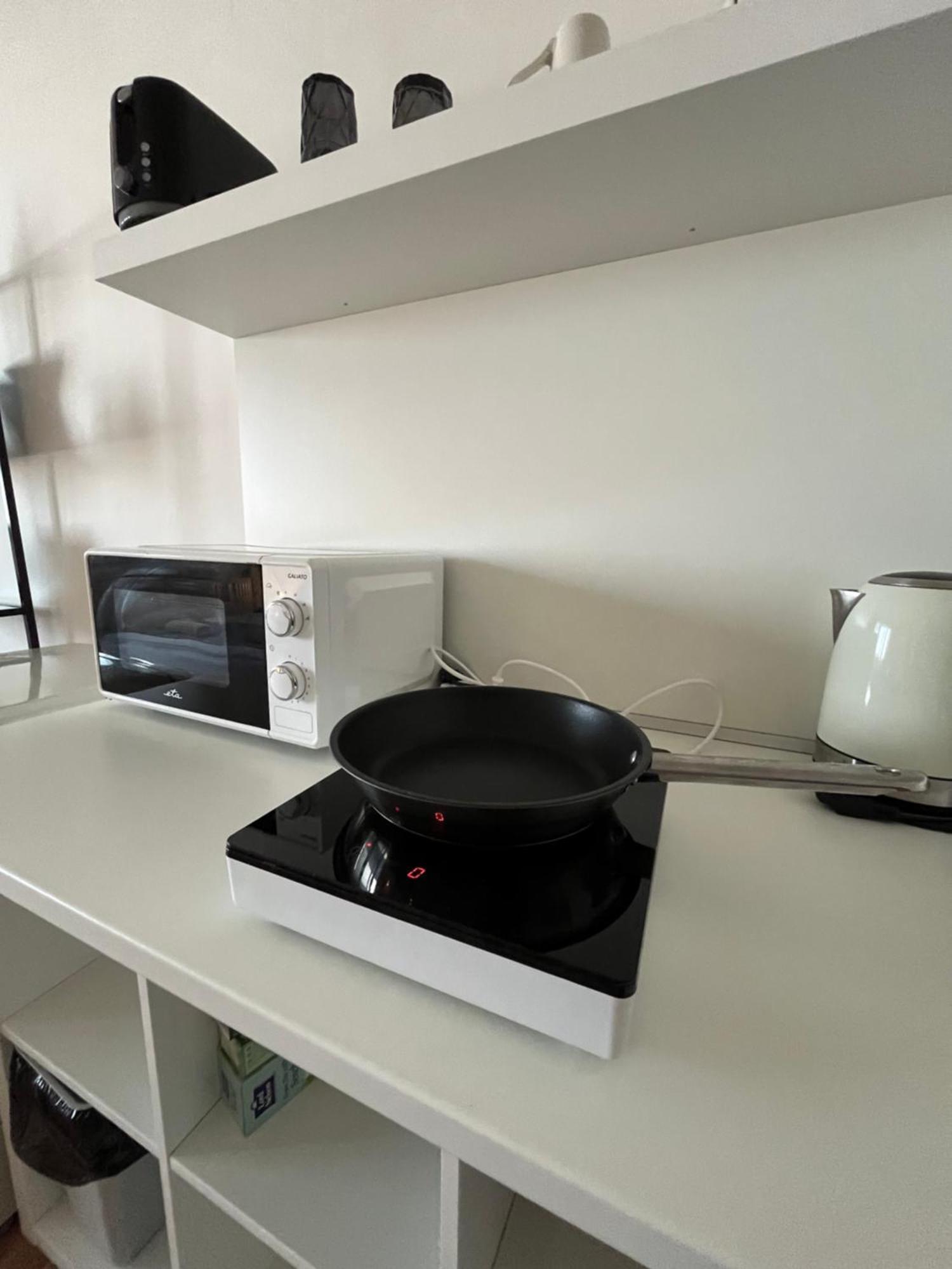 Air-Conditioned Studio, Close To City Centre & Tram Stop Bratislava Dış mekan fotoğraf